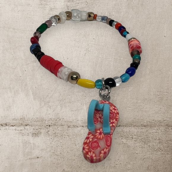 Flip Flop Charm & Heishi Clay Beads Colorful Handmade Beach Vibes Bracelet Set - Picture 3 of 5